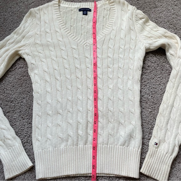 Tommy Hilfiger cable knit sweater small petite in white/cream - Picture 2 of 6